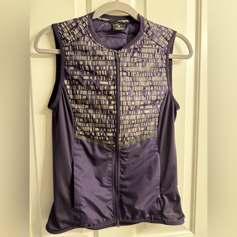 Used Women's Nike Aeroloft Flash Running Vest 799883 524, Purple, Size Small